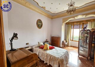 Appartamento  Calle archiduque carlos. Venta de nuda propiedad con vistas al parque del oeste