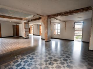 Casa  Calle de la iglesia. Si lo que buscas es espacio, buena ubicación y un proyecto con f