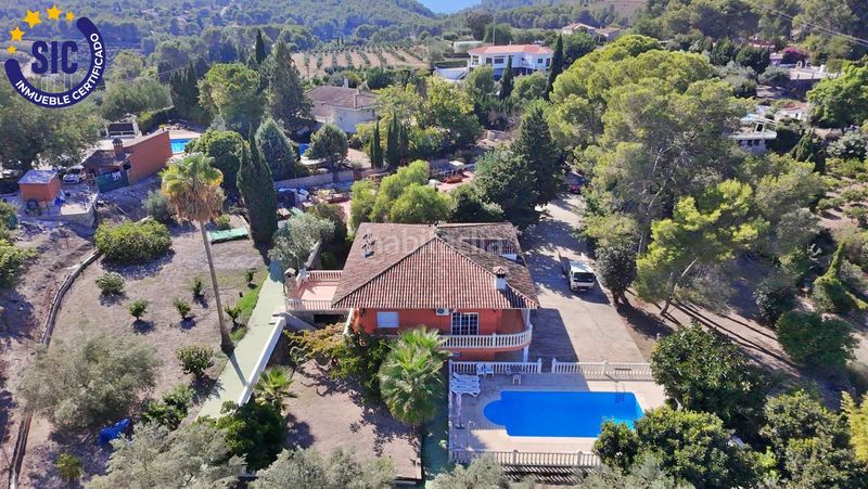Foto 78539e93-ce44-4373-bc57-7e3b78772652. Xalet amb calefacció aparcament piscina a Xàtiva
