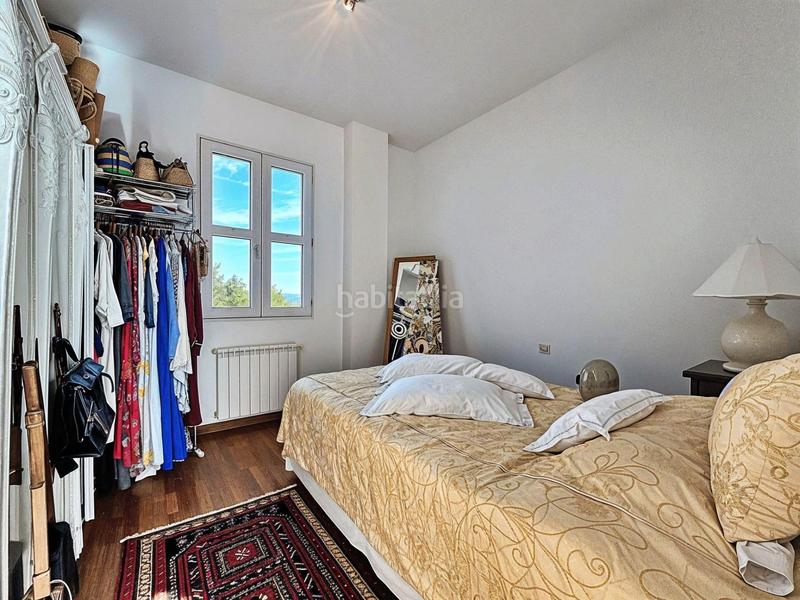 Foto 6b712410-f191-4c55-a440-f9c69bbcff2b. Chalet en calle baladre del 4 villa de lujo en el respirall valencia en Alzira