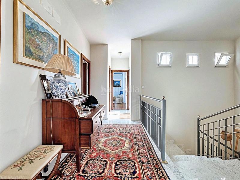 Foto 96275608-f19d-4fe0-b513-2eb8d89c26c1. Chalet en calle baladre del 4 villa de lujo en el respirall valencia en Alzira