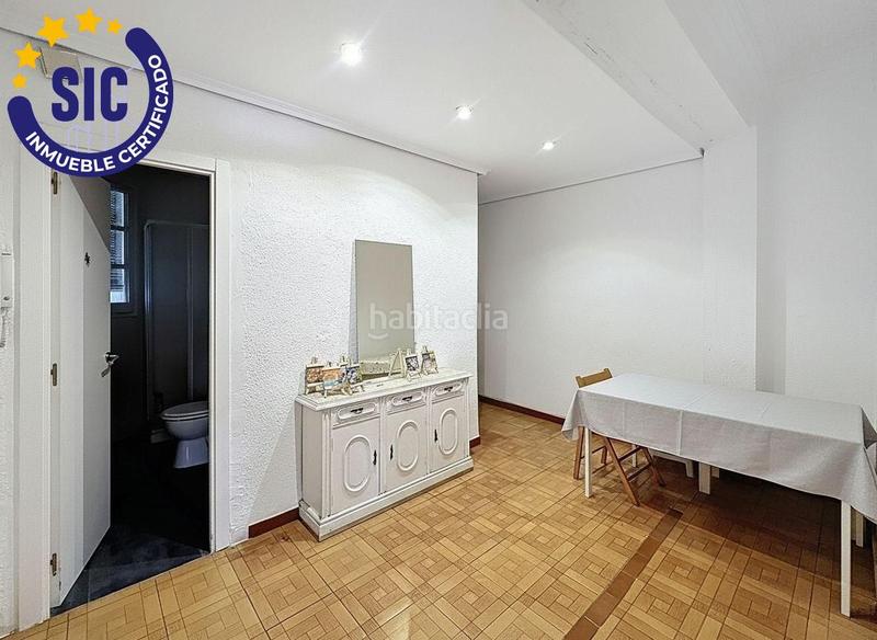 Foto 6f2edb86-90a4-47f2-80d9-d9ae339cb721. Piso en avenida cid 72 venta piso en av. del cid en Valencia