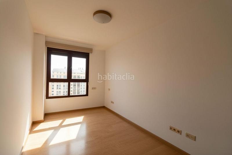 Foto 8495f0f1-c769-4ae3-b622-8c3d2dc45c4a. Alquiler piso  de lujo en la avenida de las cortes nas en Valencia