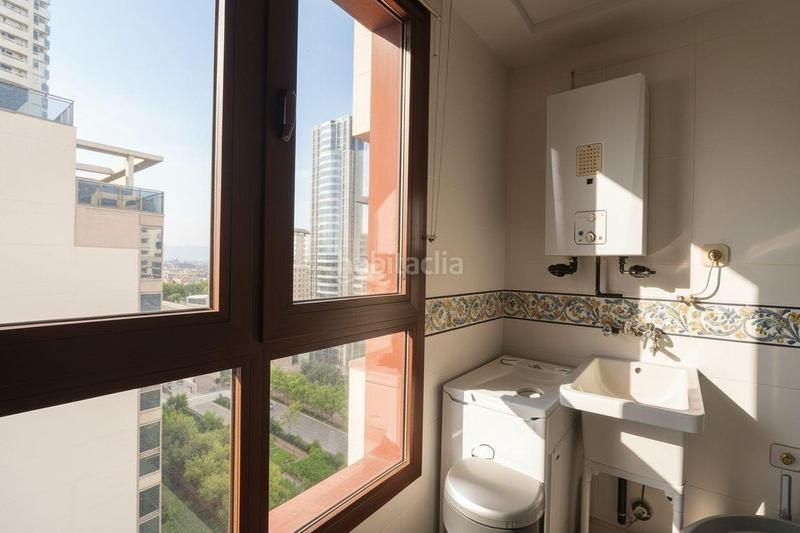 Foto 2d9cfd69-f8e2-47a7-adec-2c8c82e3bfd5. Rent flat with heating parking pool in Sant Pau Valencia