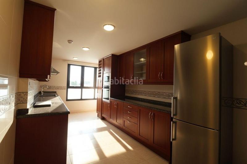 Foto 93b77842-1efc-4f2a-9df5-572ce38d58d7. Rent flat with heating parking pool in Sant Pau Valencia