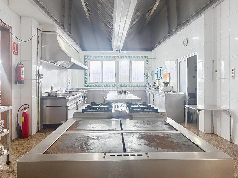 Foto 24506faa-3173-4388-b22f-41e576144985. Pas-de-porte local commercial dans avenida de las gaviotas 72 dans Valencia