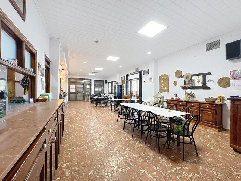 Foto 28ecd9d2-f0be-4cf9-a03f-21878e1818b4. Transfer business premise in avenida de las gaviotas 72 in Valencia