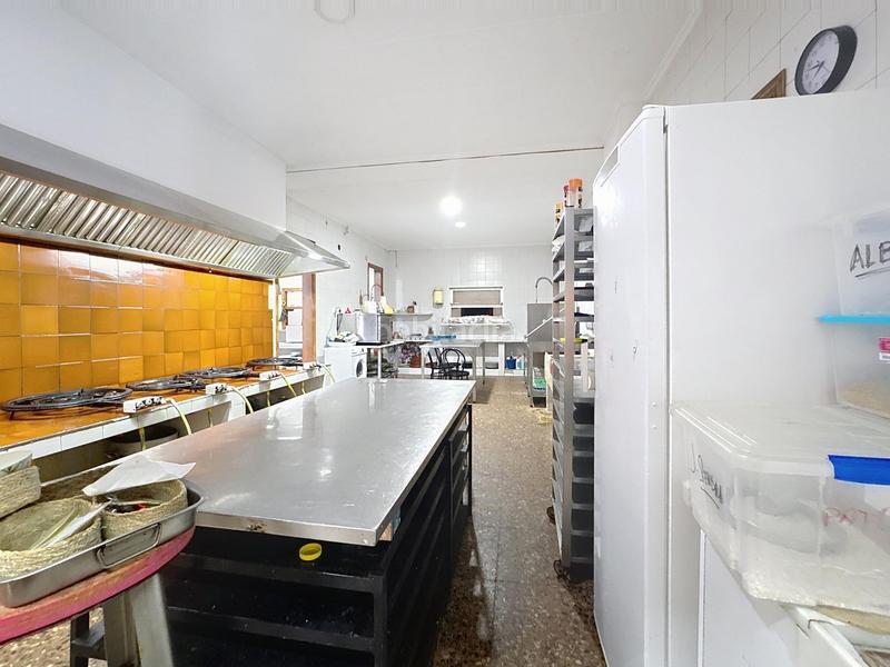 Foto 443bf334-72ff-4561-b765-2f0d6f0fe20f. Transfer business premise in avenida de las gaviotas 72 in Valencia