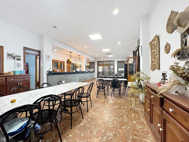 Foto b9982630-3a04-4933-a21a-7db72b26691a. Transfer business premise in avenida de las gaviotas 72 in Valencia