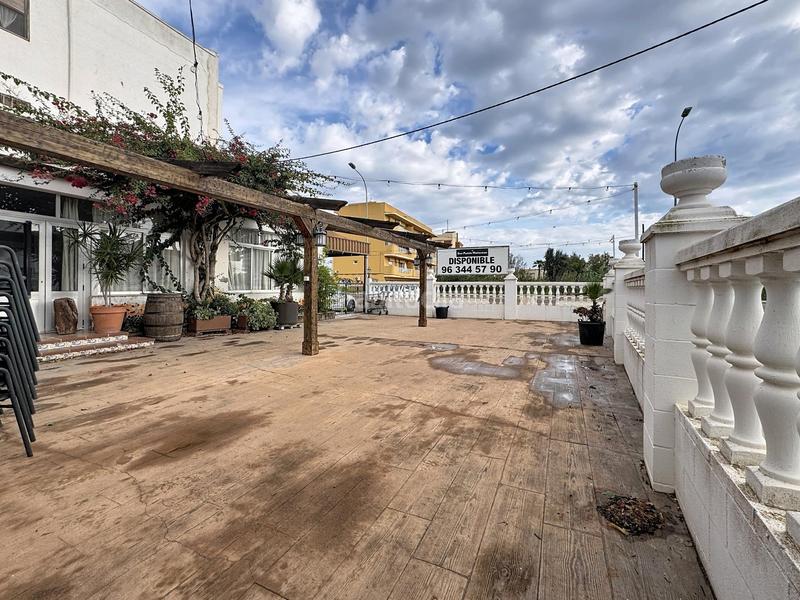 Foto c8c2525e-fb0a-485e-ac4a-32028c8dfb18. Umzug geschäftsraum in avenida de las gaviotas 72 in Valencia