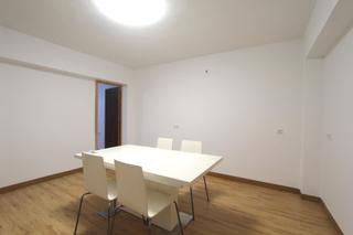 Miete Etagenwohnung  Avenida creu de la. Se alquila cómodo y luminoso piso ideal para familias