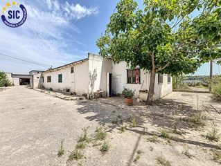 Chalet  Carretera a manuel. Activo inmobiliario con gran superficie y múltiples posibilidade