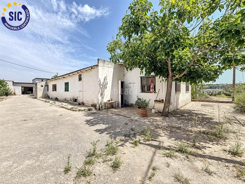 Foto cb8983fa-620a-4069-bc96-23689843a0fb. Chalet avec parking dans Lugar Nuevo de Fenollet