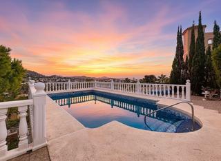 Xalet  Partida maryvilla 32. Chalet en maryvilla, calpe un santuario sensorial con vistas ini