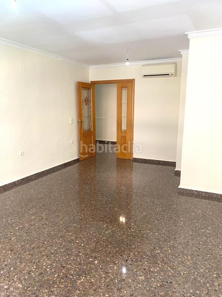 Foto 25e36aec-332a-4880-9e49-614c77e0136d. Location appartement avec parking dans Zona Avenida al Vedat Torrent