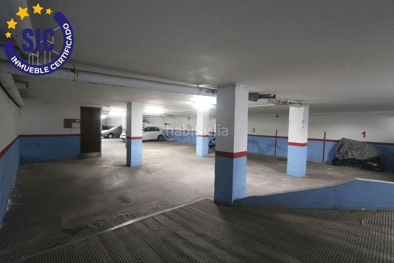 Foto f4aa9c48-9e79-4a3a-b311-ea328f636149. Aparcament cotxe a Barrio Benicalap Valencia