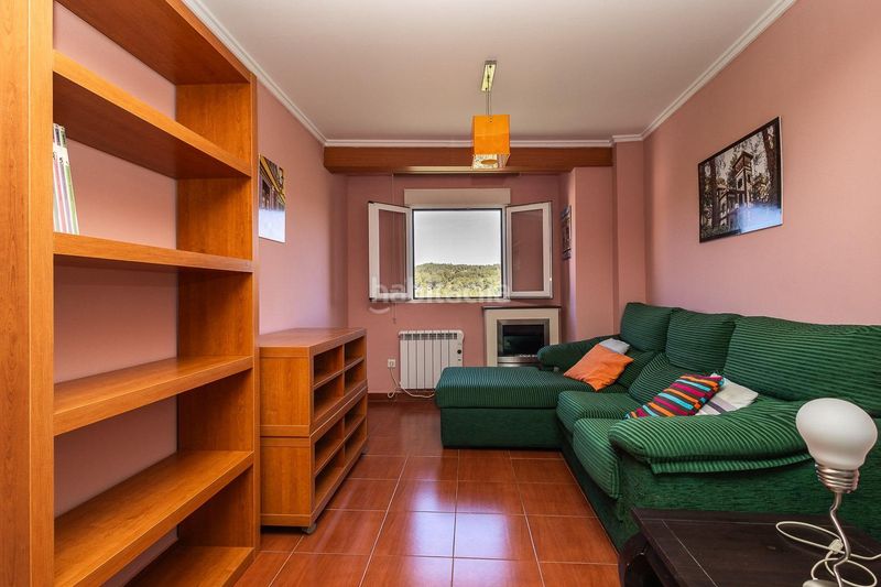 Foto 48ab6c3f-d597-469f-91b4-7ce9bdcaae1f. Piso venta de piso en Navajas