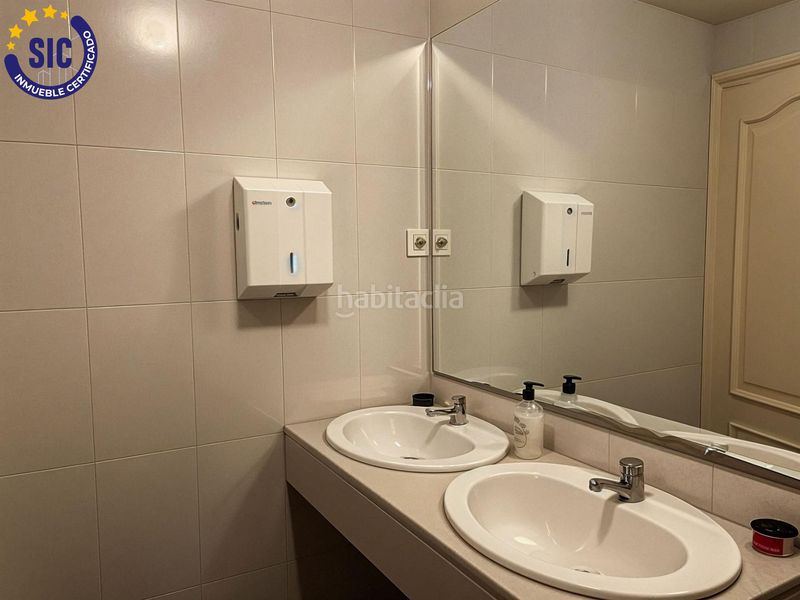 Foto 7b4a0c30-be09-4159-9b61-3c4826edf603. Traspàs local comercial a Moncada