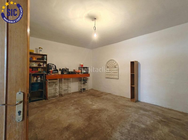 Foto 7ff35611-c537-4024-a48a-4bdb23747715. Casa adossada amb calefacció aparcament a Carcaixent