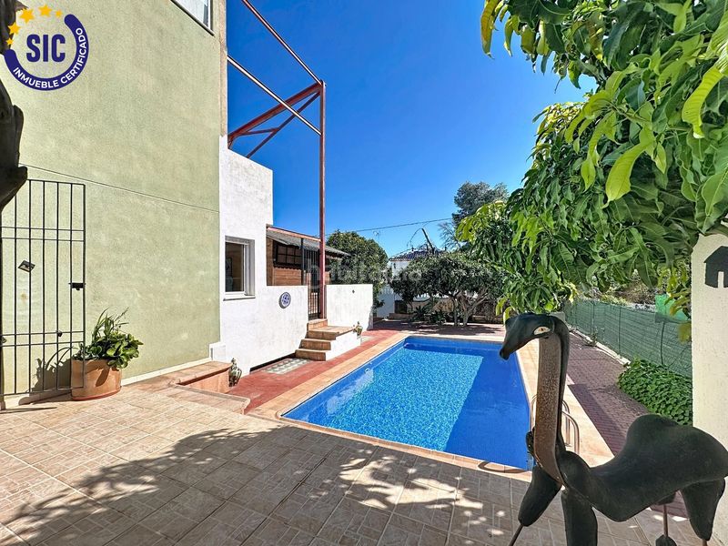 Foto b6dc3768-7d28-40af-9260-ca6a6bed286e. Xalet amb aparcament piscina a La Pedrera-Vessanes Dénia