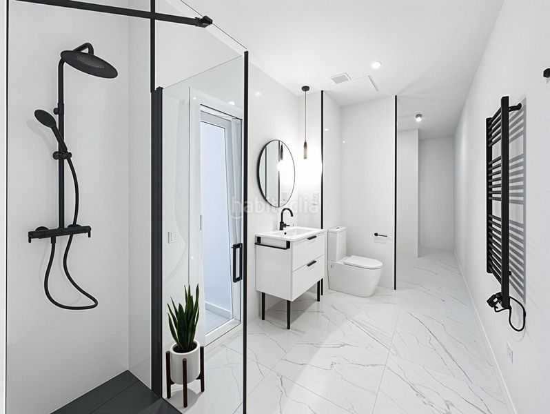 Planta baja promoción de 5 viviendas reformadas tipo loft en nou moles en Valencia - Imagen 13