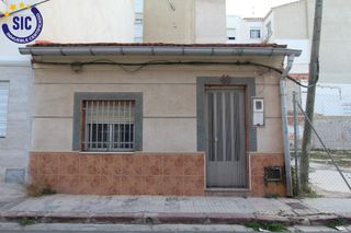 Casa  Calle buenavista. Oportunidad en puerto de sagunto, a pocos minutos de la playa
