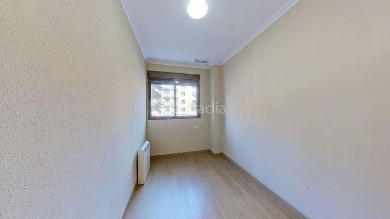 Foto 110d1ef6-57ce-43ea-97c4-e653f69f265a. Pis amb aparcament a Centro Xirivella