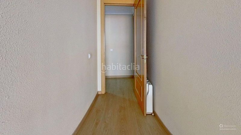 Foto b0c5a2d8-5802-4bf1-9263-5e707d57fd53. Pis amb aparcament a Centro Xirivella