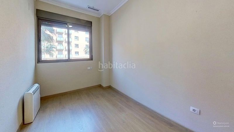 Foto b907f682-235e-4982-b0dd-d10f12f4437e. Pis amb aparcament a Centro Xirivella