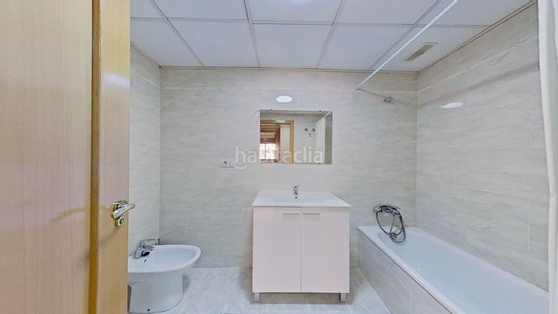 Foto c09ab4e6-92dd-451f-8b0b-1fe4184bac9a. Pis amb aparcament a Centro Xirivella