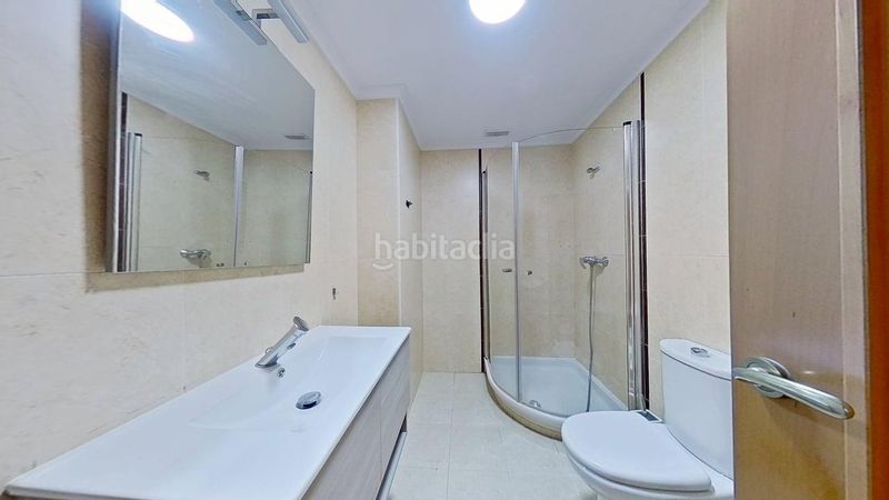 Foto f1d99702-fb01-42c0-bb7e-205114896b67. Pis amb aparcament a Centro Xirivella