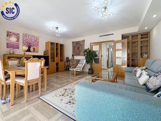 Reihenhaus  Calle oscar espla d'. Exclusivo chalet adosado con domótica, ascensor y piscina en zon