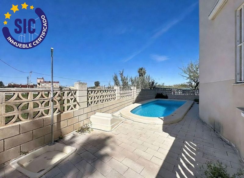 Foto 72b5310e-9fcc-49d8-bf05-e67d0ddb6358. Apartament amb aparcament piscina a Mareny de Barraquetes Sueca