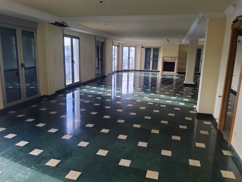 Foto 2b8a5f6a-91f8-4c0a-b4aa-d87fc891b4ea. Àtic amb calefacció aparcament a Carlet