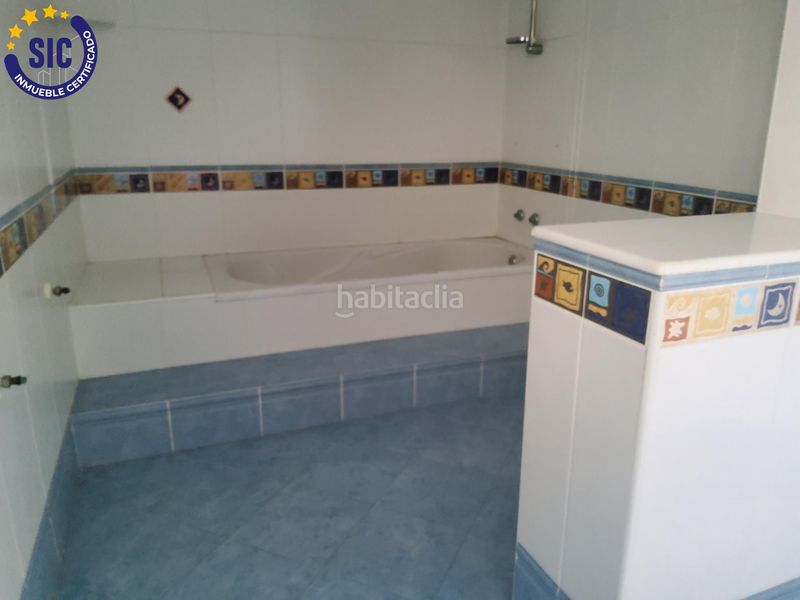 Foto 4cc7f123-cbc4-42b2-8bb6-6e4d3adb7bb0. Àtic amb calefacció aparcament a Carlet