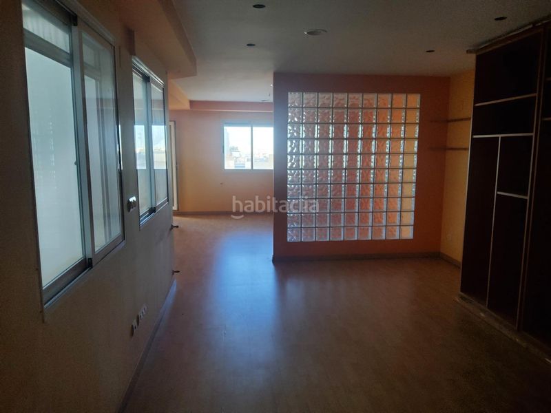 Foto bc6d432d-44d5-45c1-84c0-3b1200b10655. Àtic amb calefacció aparcament a Carlet