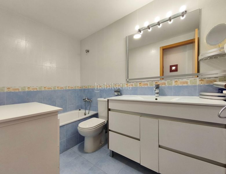 Foto 23b37855-677f-485a-9c3d-a0a5f98e3d32. Casa adossada amb aparcament a Onda