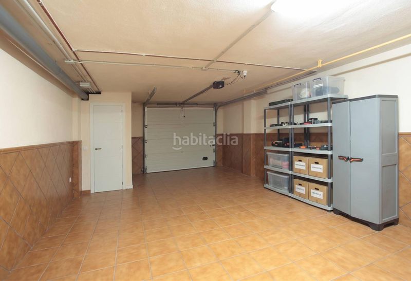 Foto eed6ba34-c9c8-4749-b154-990f5e3e3a32. Casa adossada amb aparcament a Onda