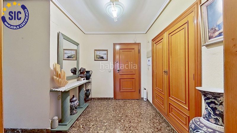 Foto 14ee6374-1714-4d7f-89f9-2e2c4c5e9d0c. Pis amb calefacció aparcament a Malilla Valencia