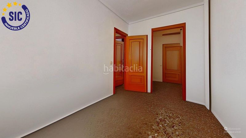 Foto c3a6e720-229f-4ba1-b965-b67a9ab366fc. Pis amb calefacció aparcament a Malilla Valencia