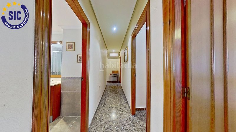 Foto da8e6627-d45a-433a-b688-70ff3a8f48b2. Pis amb calefacció aparcament a Malilla Valencia
