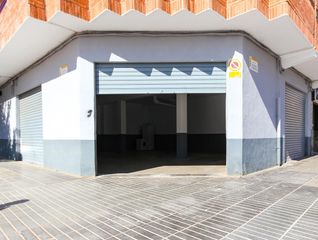 Lloguer Local Comercial  Calle foieta. Oportunidad única! local amplio y versátil en torrent valencia