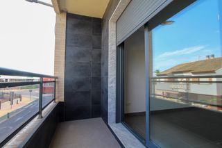 Lloguer Pis  Calle trinitat. Piso semi nuevo en alquiler de larga estancia en moncofa, con ga