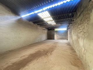 Local Comercial  Calle de la aldea alta. Gran oportunidad en llíria! almacen ideal para garaje, trastero