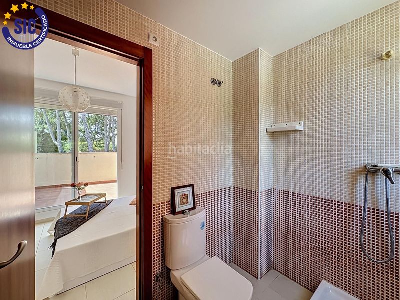 Foto 46ad05ee-c82c-4137-9a3a-ae917209527e. Casa adossada amb aparcament piscina a Serra