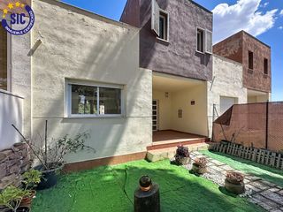 Casa adossada  Avenida ermita. Tu oasis junto a la sierra calderona