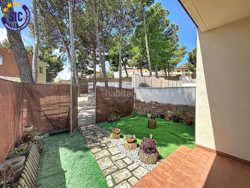 Foto d8544e4c-cc52-4d53-ab33-213a253b709f. Casa adossada amb aparcament piscina a Serra