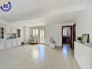 Casa adossada  Avenida ermita. Tu oasis junto a la sierra calderona