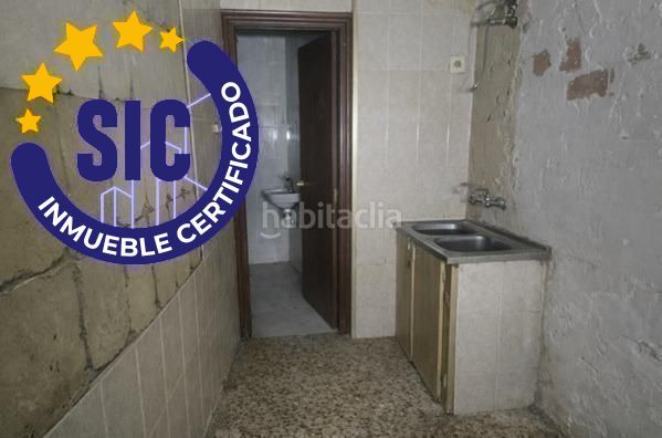 Foto c1628e66-6492-49be-89e2-d988d71cf17b. Local comercial a Nou Moles Valencia
