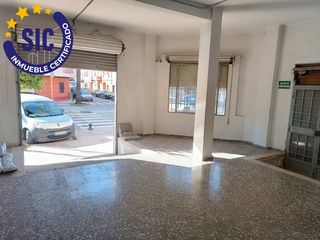 Geschäftsraum  Calle de cándido hernández. Oportunidad única en carcaixent! gran local esquinero doble con